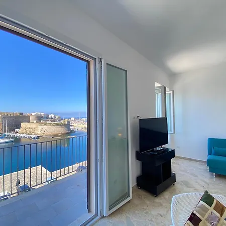 Apartment Luxurious Gallipoli