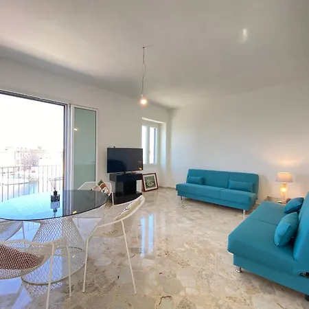 Apartment Luxurious *