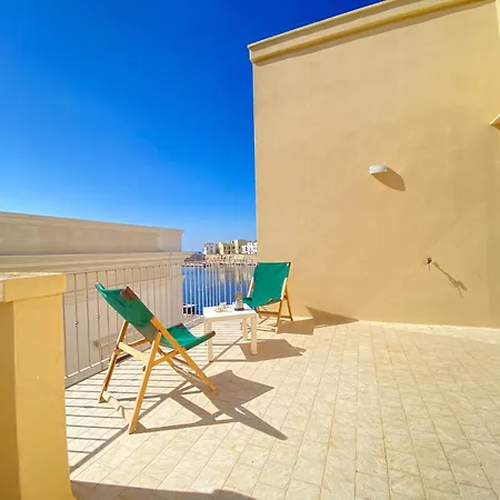 Luxurious Apartment Gallipoli