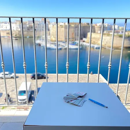 Luxurious Apartment Gallipoli